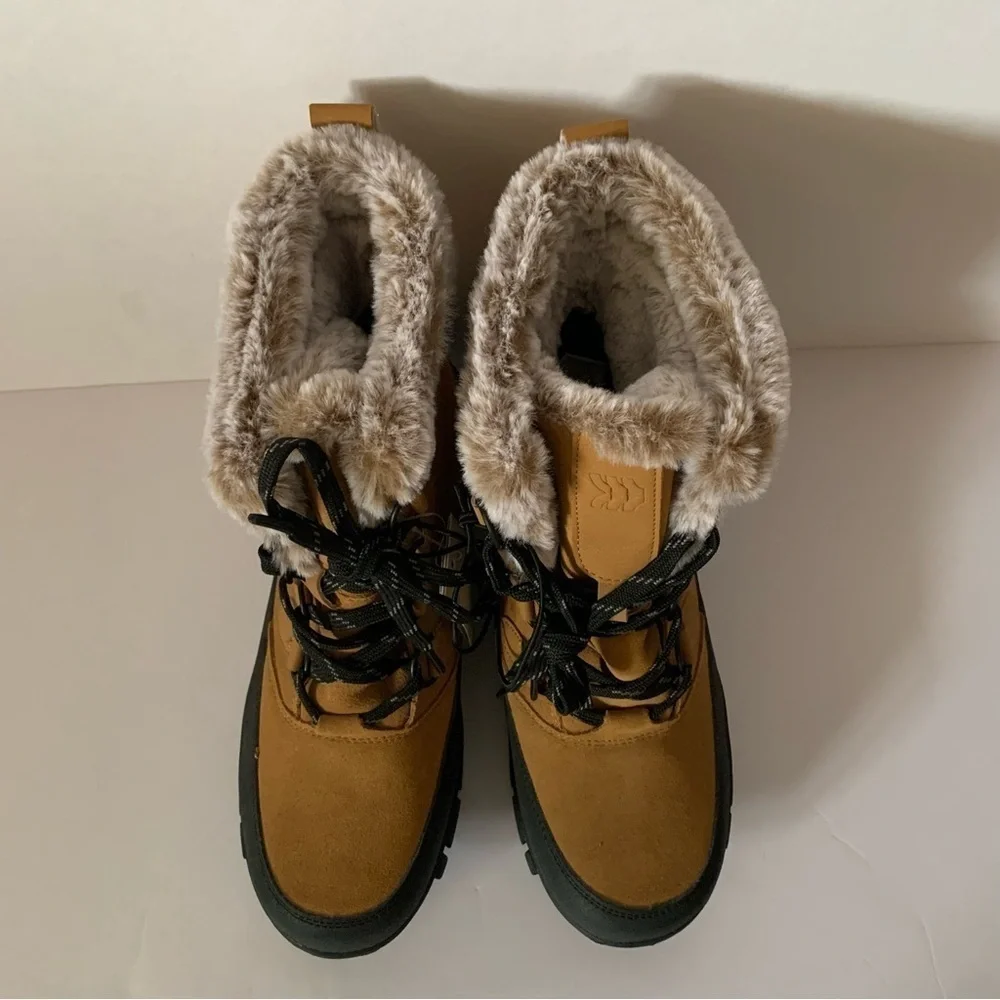 NWT. ALL IN MOTION Women's Tan Winter Boots